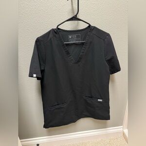 MEDIUM - FIGS Black Casma Three-Pocket Scrub Top™ WOMANS